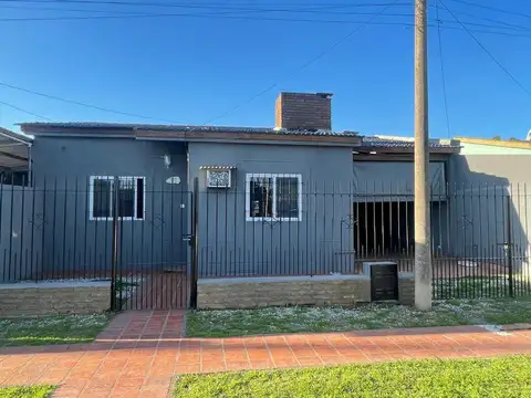 CASA 2 DORMIT CON GARAGE TIMBUES PCIA. STA FE
