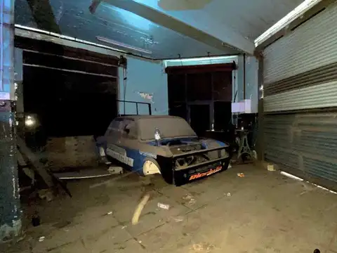 Casa 6 ambientes con 2 baños