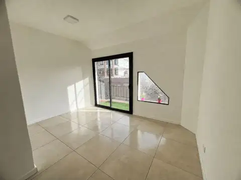 Departamento Triplex Urquiza 545 - 1º Piso