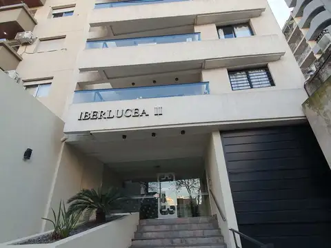 MONOAMBIENTE EN LANUSITA CON COCHERA