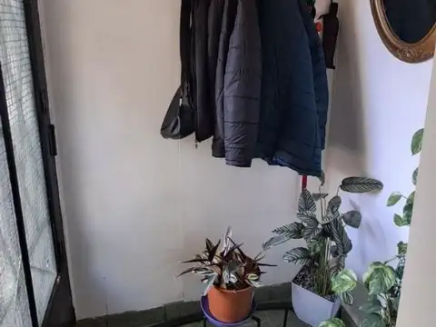 Depto Tipo Casa 5 ambientes con 2 baños