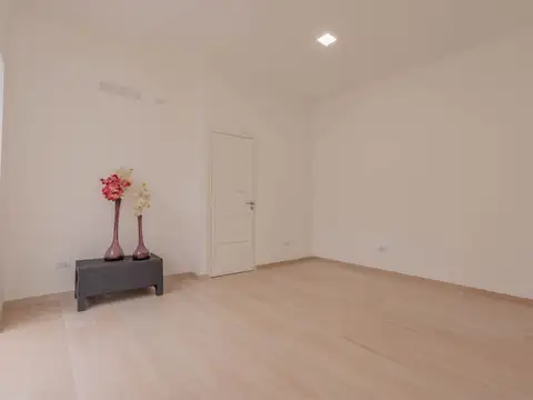 Depto Tipo Casa en Venta en Belgrano, USD 198.000