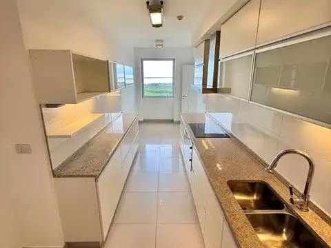 Departamento en Alquiler de 3 dormitorios