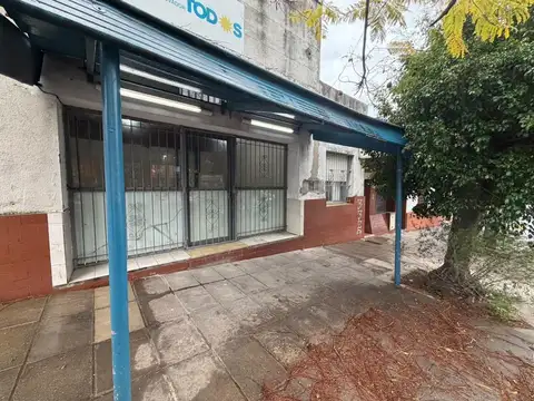Local en Alquiler en Centro  - Campana, $ 400.000
