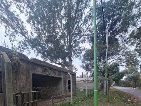 Casa a refaccionar en Barrio Albizola