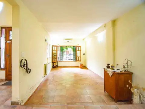 Casa en Venta en Versalles, USD 240.000