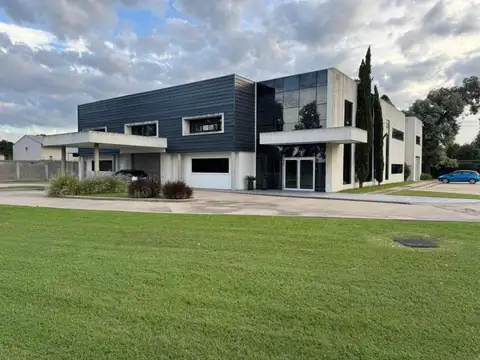 HERMOSO LOCAL COMERCIAL EN VENTA  UBICADO EN RUTA 9 ESCOBAR