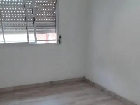 Casa en Alquiler - 1 Dormitorio 1 Baño - 200mts - Morón