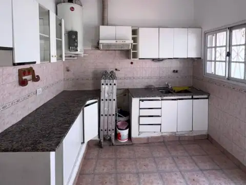 Depto Tipo Casa en Venta con 1 cocheras