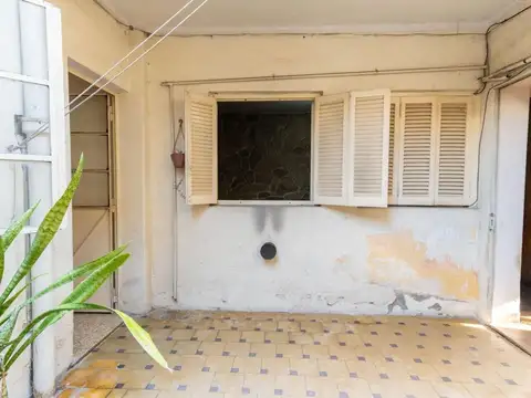 Depto Tipo Casa en Venta 76 años
