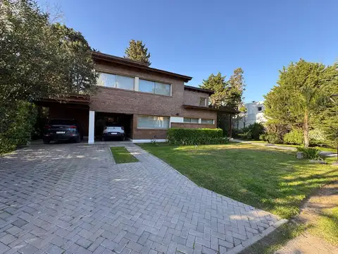 Casa en Venta de 4 dormitorios