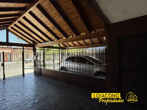 Depto Tipo Casa en Venta de 4 ambientes