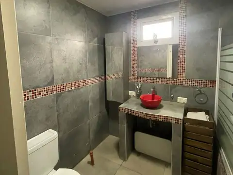 VENTA CASA 5 AMB C/ PARQUE Y PISCINA - HURLINGHAM