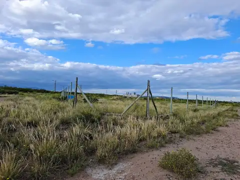 VENTA LOTE CON PILETA Y CISTERNA B° EL MOLLAR