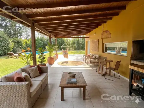 Casa en Venta en La Montura, USD 225.000