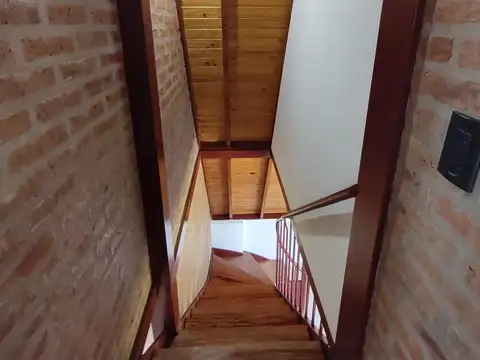 Venta - Casa Alpina en Francisco Álvarez