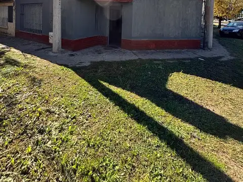 Hermosa casa de esquina en alquiler!