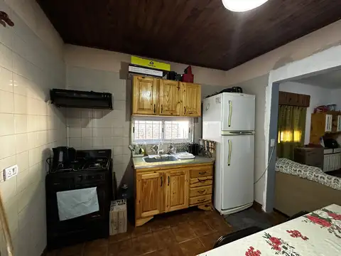 Casa 5 ambientes con 2 baños
