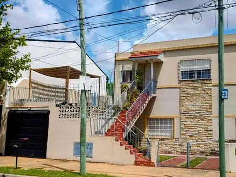 Ministro Ramón Carrillo 400, Piso 1