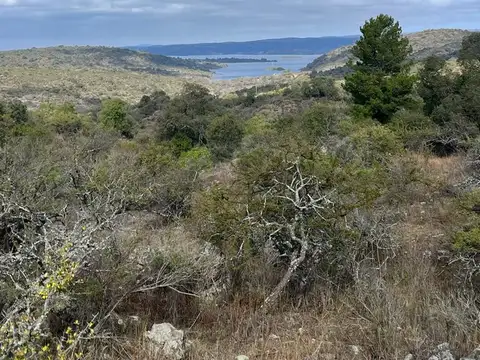 100 % FINANCIADO - Fracciones de campo - Vista al lago. CALAMUCHITA(Cód. 3114)