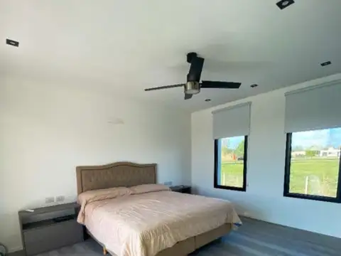 Casa en Venta en Fincas de San Vicente, USD 280.000