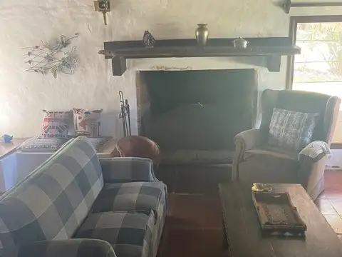 Casa 6 ambientes con 3 baños