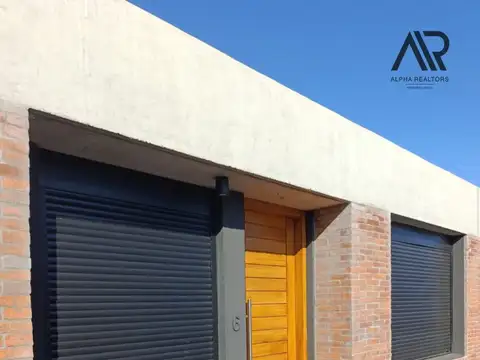 Casa en Alquiler en Barrio Parque Rivera