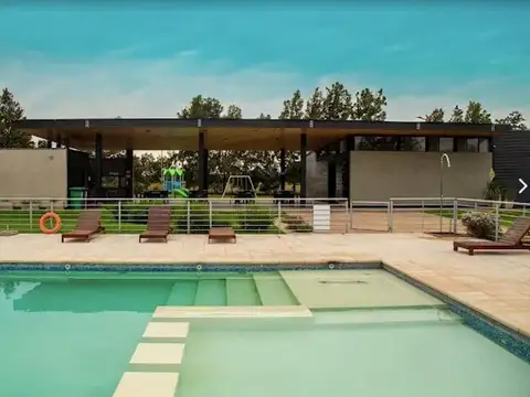 TERRENO A LA VENTA EN BARRIO PRIVADO PINARES DEL SUR