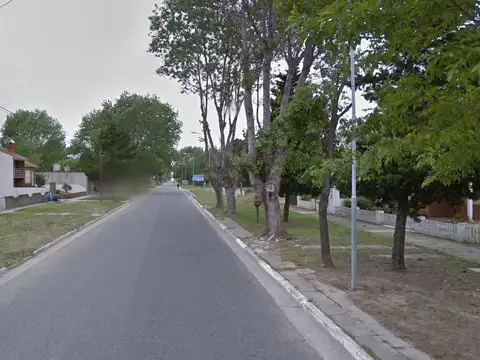 Avenida Fragata Sarmiento e/ Avenida Crucero 9 de Julio y Balizador Ushuaia