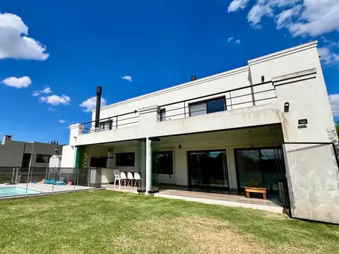 Casa en Venta en Altos De Manzanares, USD 310.000