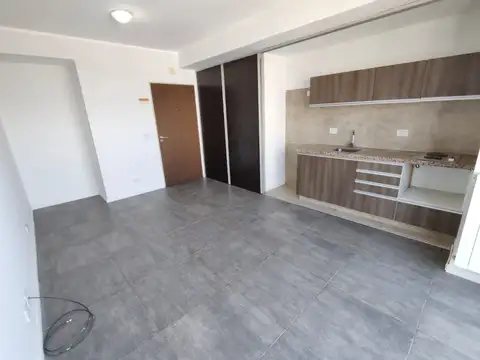 Muy buen depto. de 2 ambientes con balcon. Edificio con amenities