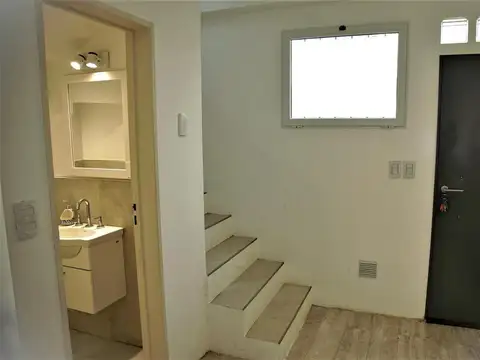 Depto Tipo Casa 3 ambientes con 2 baños