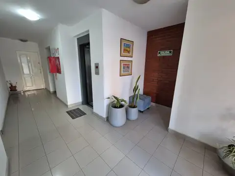 Departamento 4 ambientes con 3 baños