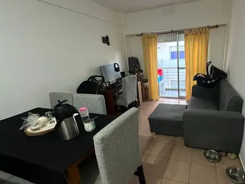 Dpto 1 dormitorio con balcón, cercanía Medicina