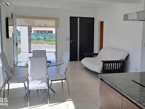 Casa desarrollada en una planta en Barrio San Felipe