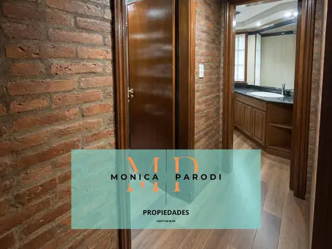 Casa en Alquiler con 4 cocheras