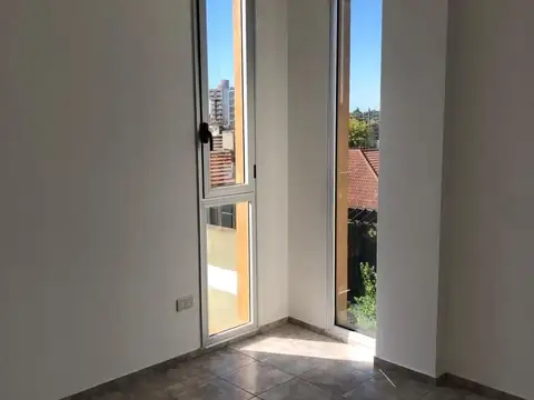 Depto Tipo Casa en Venta de 1 dormitorio