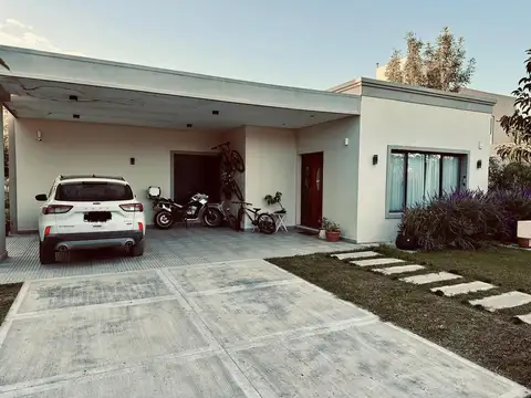 Casa en Venta en Zona Centro, USD 295.000
