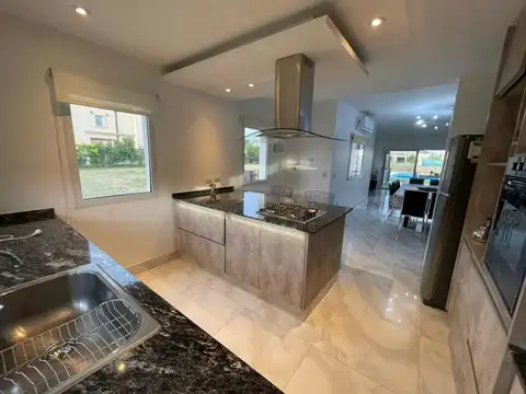 Casa en Venta en Santa Ines, USD 260.000