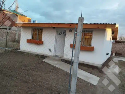Casa en Venta en Plottier, USD 120.000