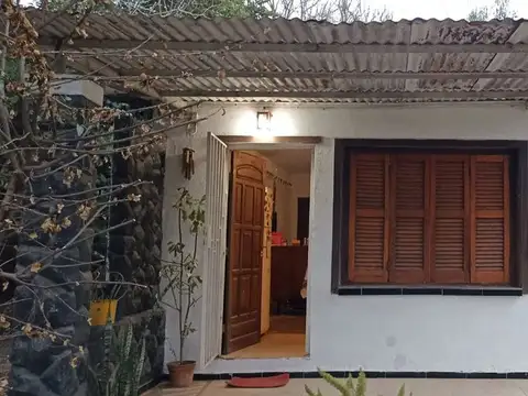 Venta casa 2 dormitorios en Rio Ceballos Apta Cred