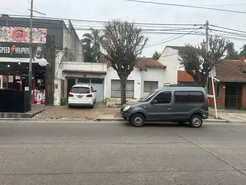 Terreno en Venta en Castelar, USD 165.000