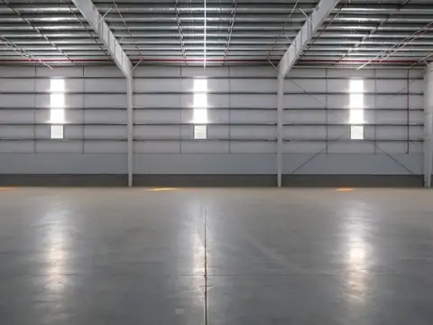 Galpon en Alquiler 90  mts Frente