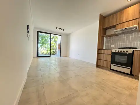 Neuquen 1200, Piso 1