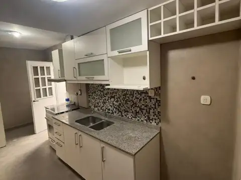 Depto Tipo Casa en Alquiler de 3 ambientes