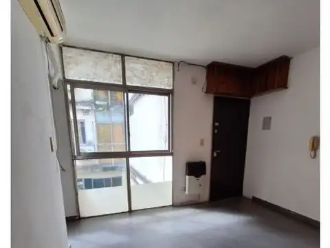 Av. Francia 952. OPORTUNIDAD INVERSIÓN. Mono ambiente.