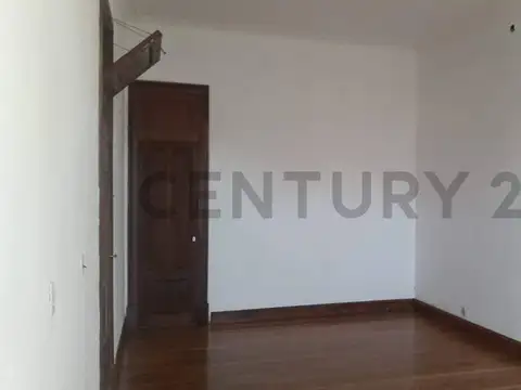 10 E/61 Y 62 14100, Piso 0