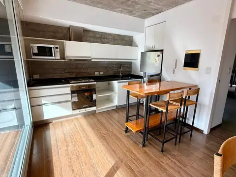 VENTA 5 AMB. OM PUNTA CHICA CON COCHERA