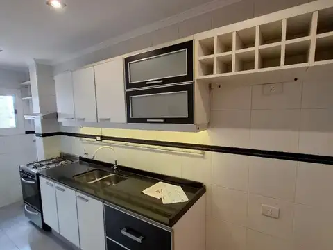Departamento 3 ambientes con 2 baños