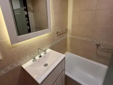 DTO. 3 AMB. 60 M2.  EXTERNO - PLAZA MITRE